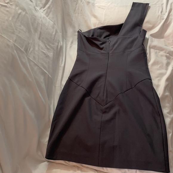 Black Halo one shoulder mini jackie dress - Picture 3 of 5